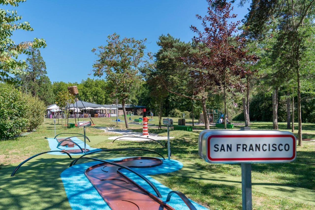 Nantes Camping Le Petit Port Hotel Bagian luar foto